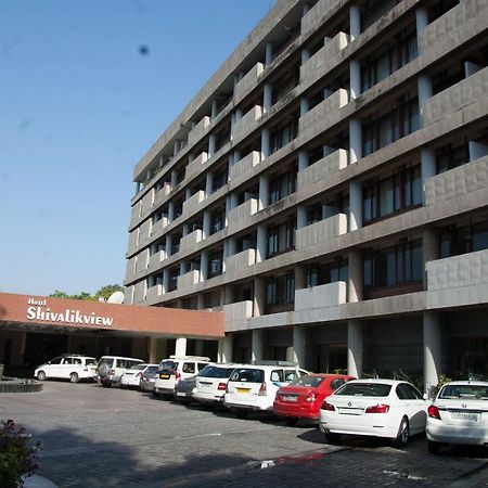 Hotel Shivalikview Chandigarh Ngoại thất bức ảnh