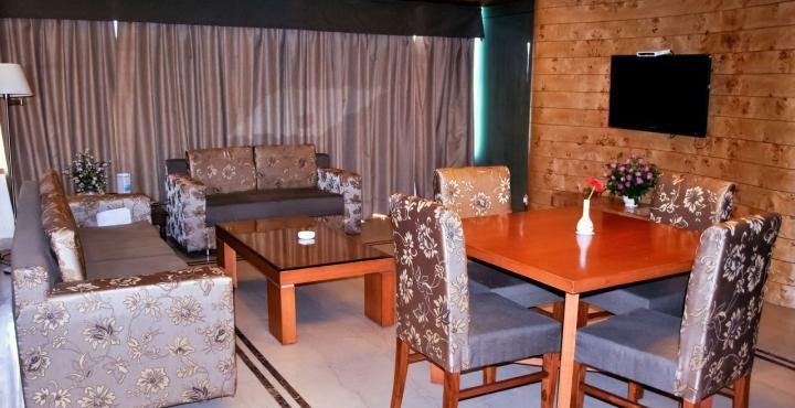 Hotel Shivalikview Chandigarh Ngoại thất bức ảnh