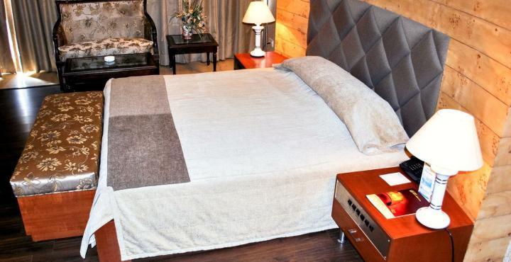 Hotel Shivalikview Chandigarh Ngoại thất bức ảnh