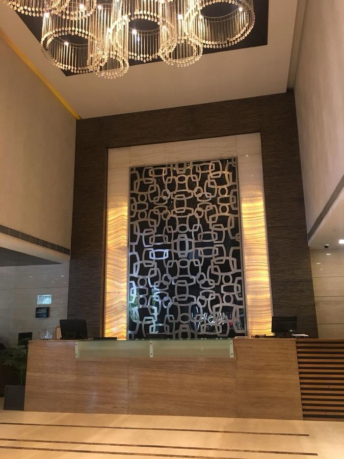 Hotel Shivalikview Chandigarh Ngoại thất bức ảnh
